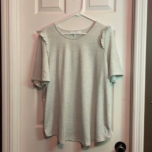 Short Sleeve Knit Top With Ruffle Detail (Dia&Co)